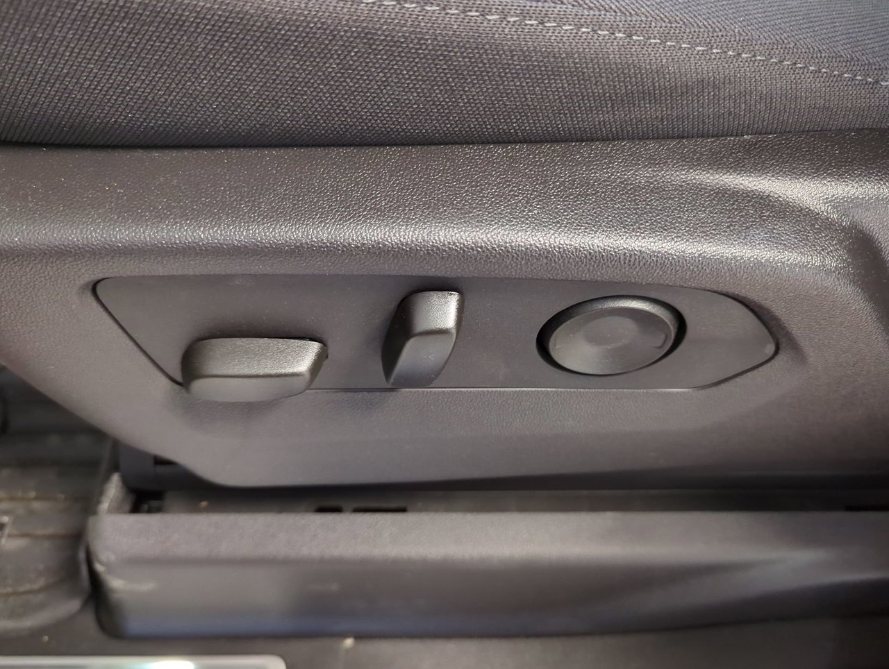 2025 Chevrolet Silverado 1500 RST-11