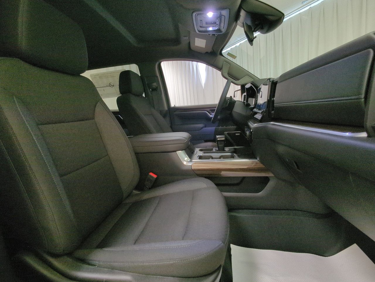 2025 Chevrolet Silverado 1500 RST-23