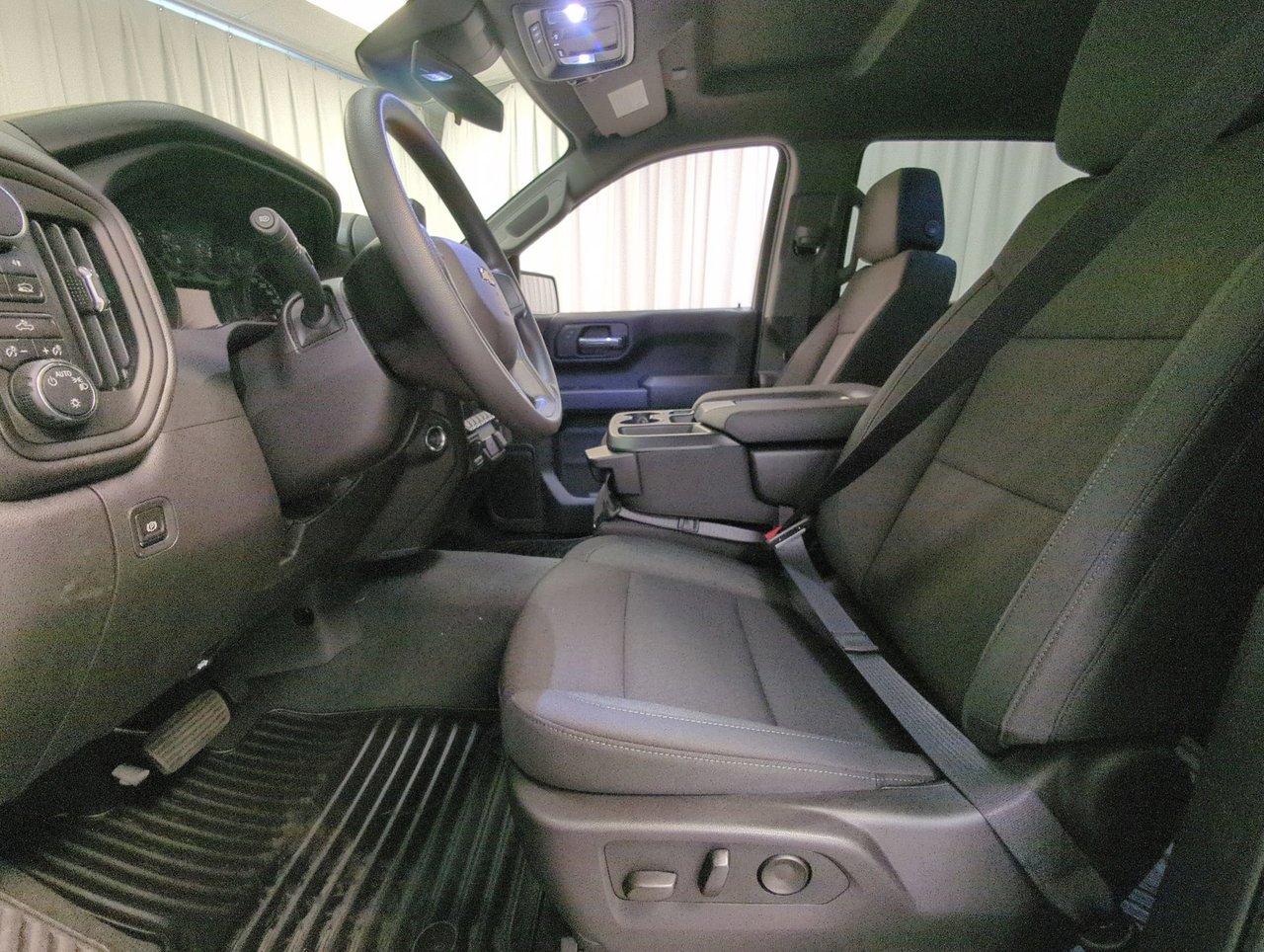 2025 Chevrolet Silverado 1500 Custom-10