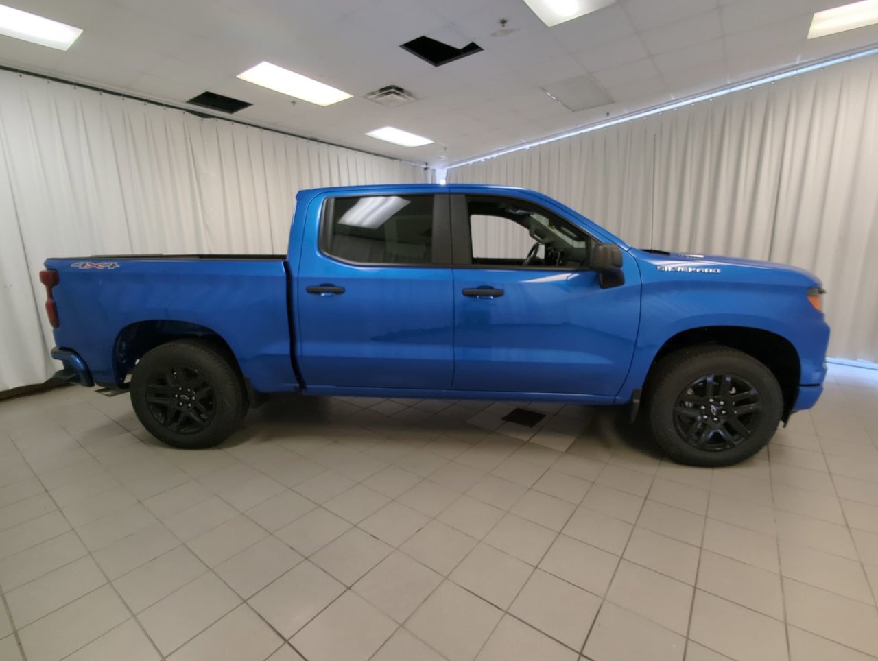 2025 Chevrolet Silverado 1500 Custom-8