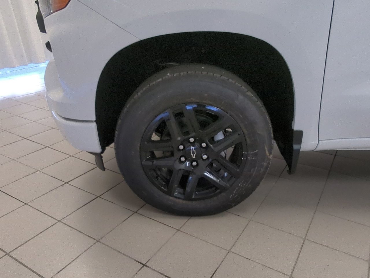 2025 Chevrolet Silverado 1500 Custom-9