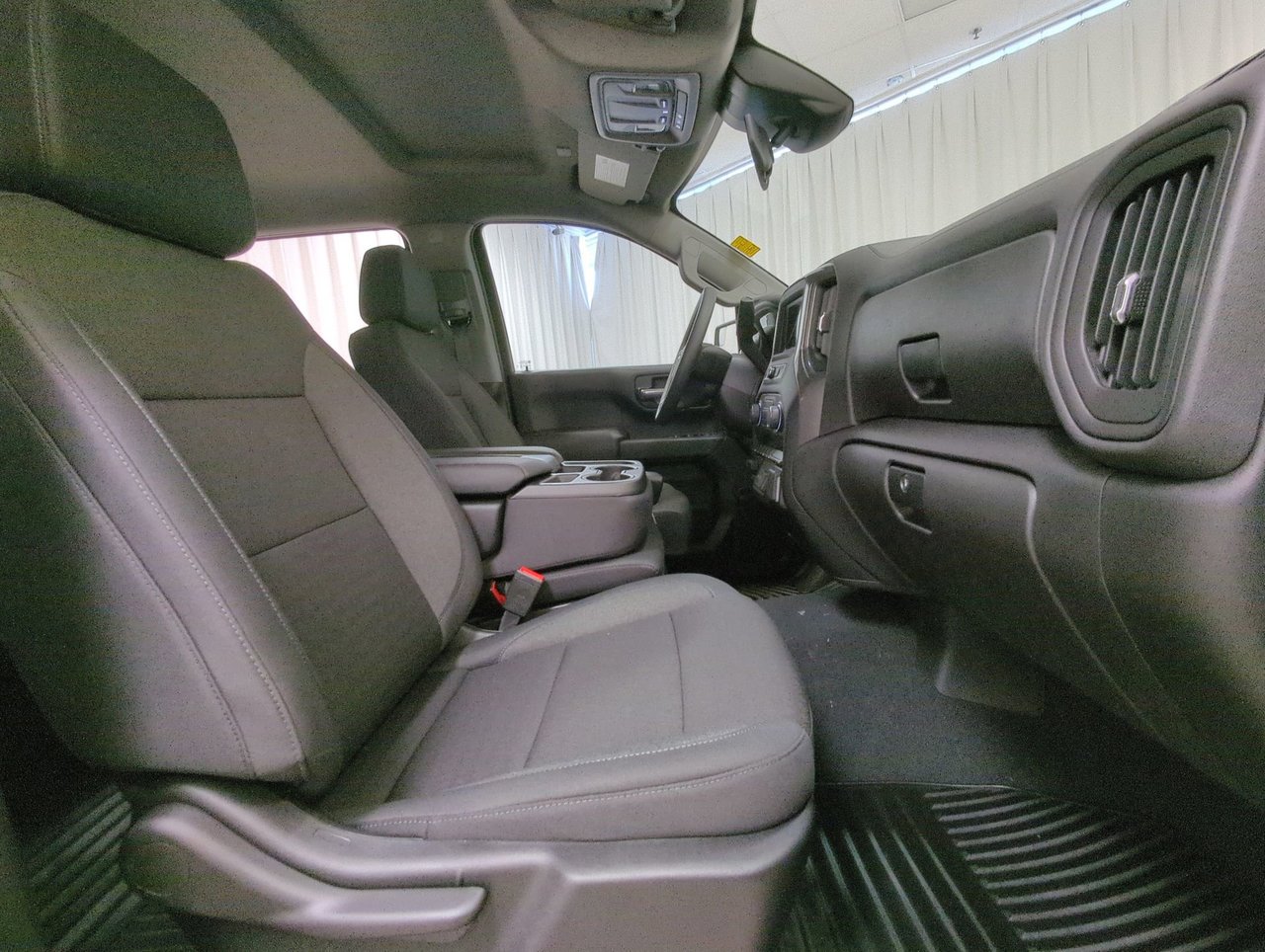 2025 Chevrolet Silverado 1500 Custom-22