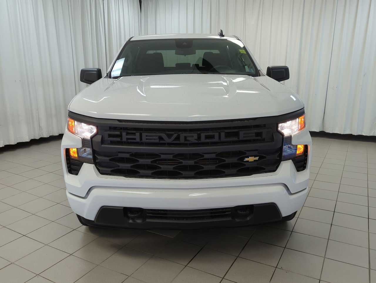 2025 Chevrolet Silverado 1500 Custom-2