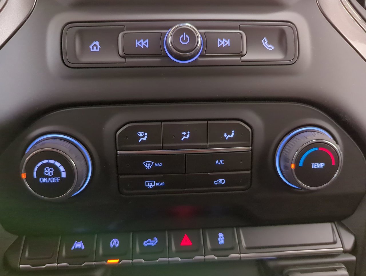 2025 Chevrolet Silverado 1500 Custom-17