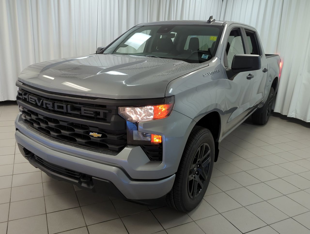 2025 Chevrolet Silverado 1500 Custom-3