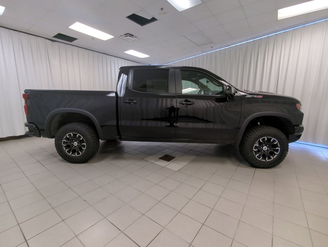 2026 Chevrolet Silverado 1500 ZR2-8