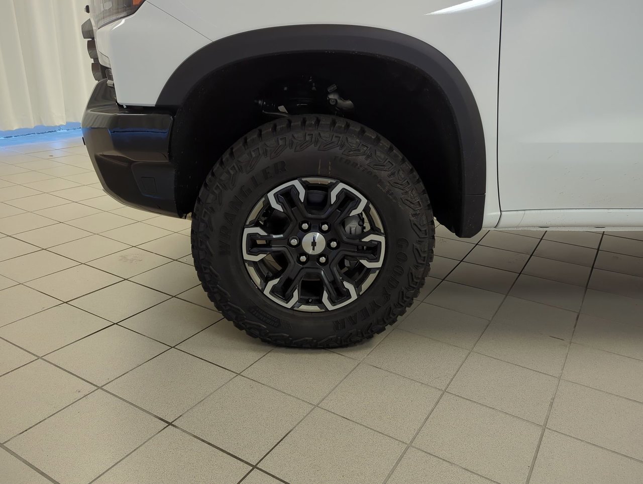 2026 Chevrolet Silverado 1500 ZR2-9