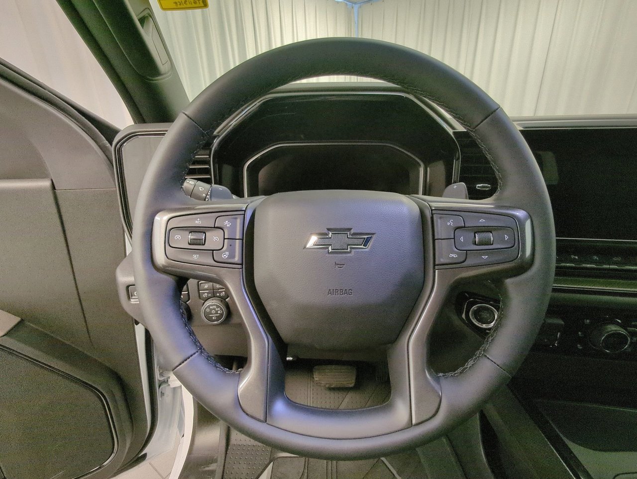 2026 Chevrolet Silverado 1500 ZR2-13