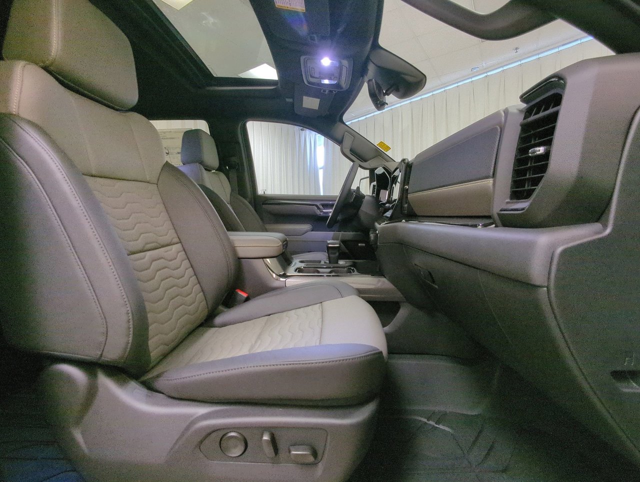 2026 Chevrolet Silverado 1500 ZR2-24