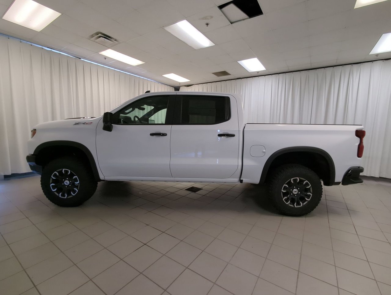 2026 Chevrolet Silverado 1500 ZR2-4