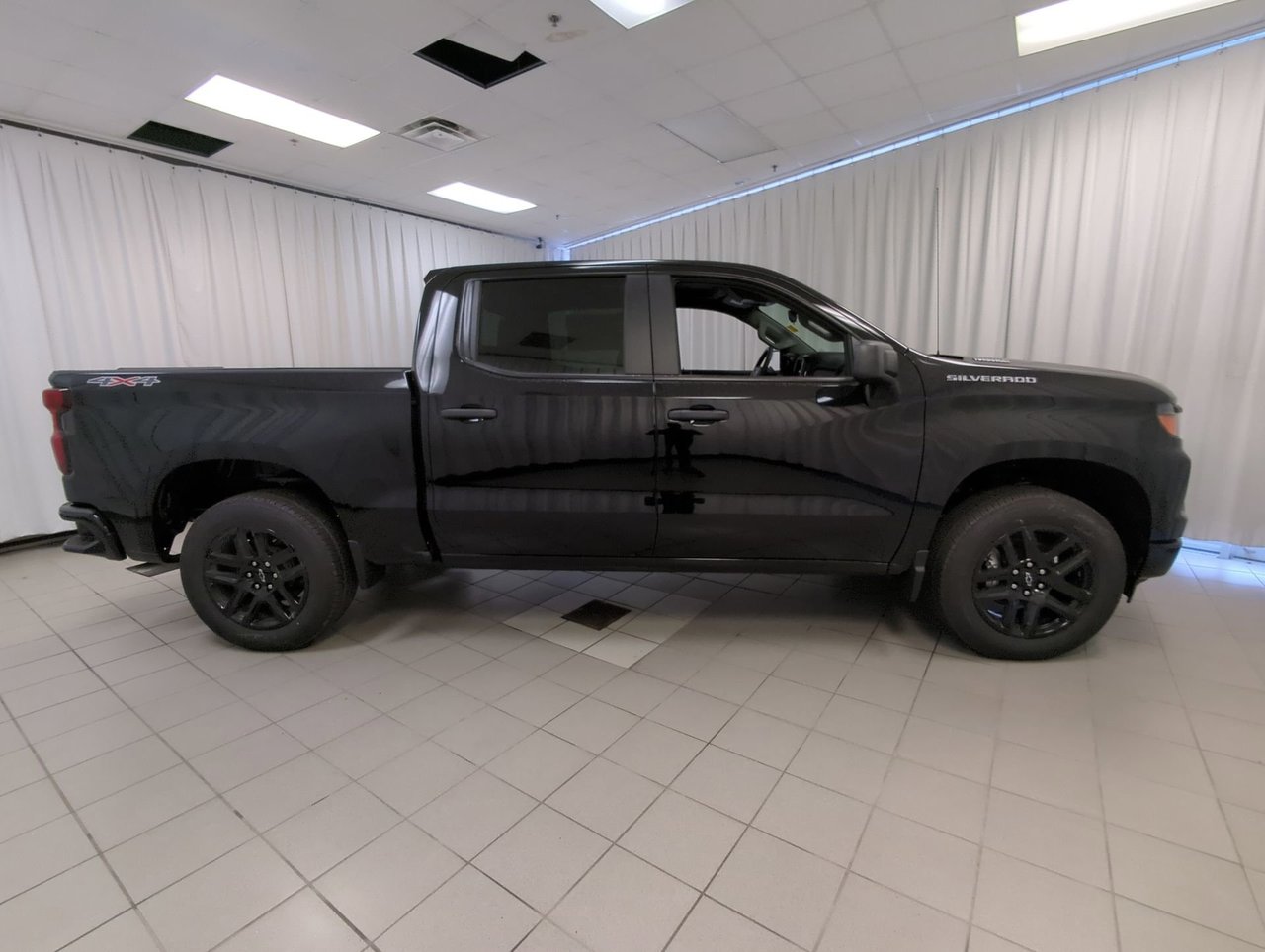 2026 Chevrolet Silverado 1500 Custom-8