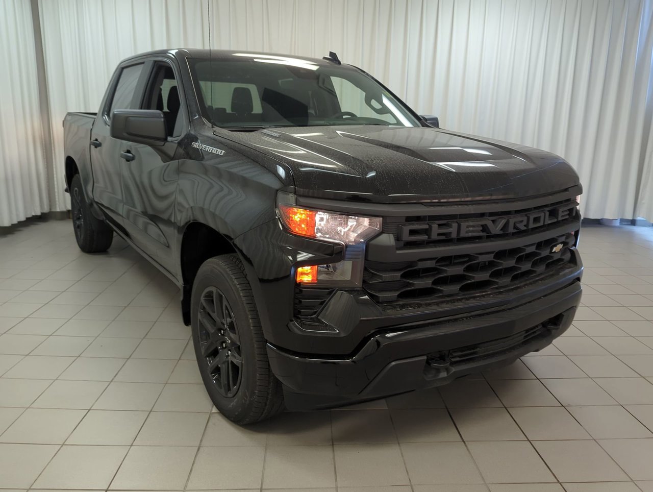 2026 Chevrolet Silverado 1500 Custom-1