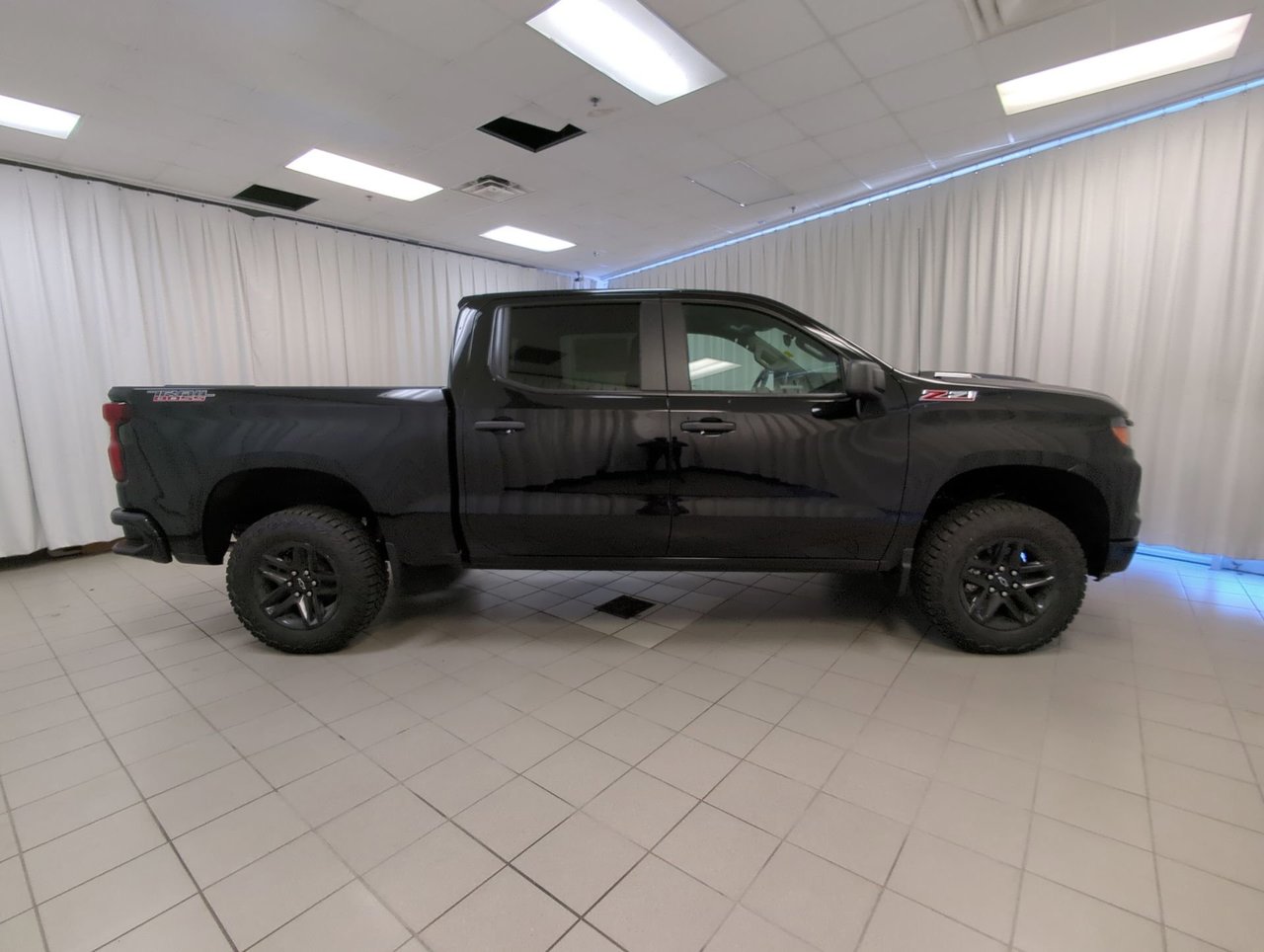 2026 Chevrolet Silverado 1500 Custom Trail Boss-8