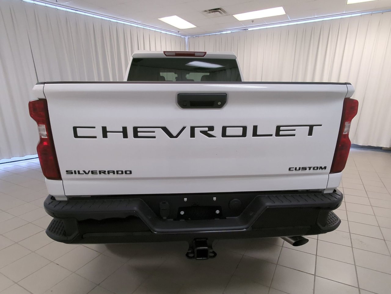 2025 Chevrolet SILVERADO 2500 HD CUSTOM-6