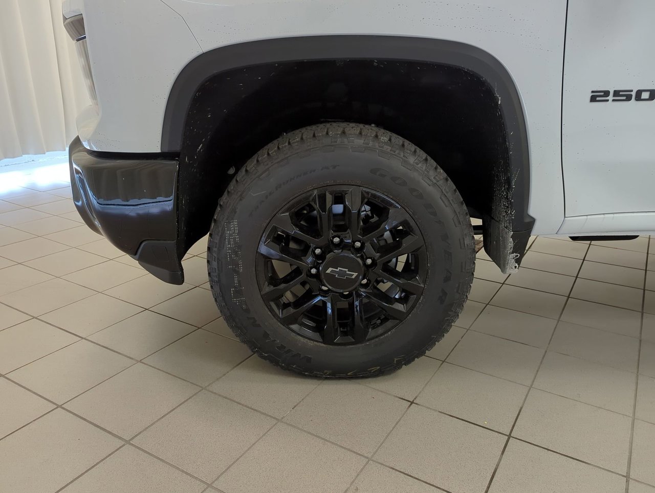 2025 Chevrolet SILVERADO 2500 HD CUSTOM-9