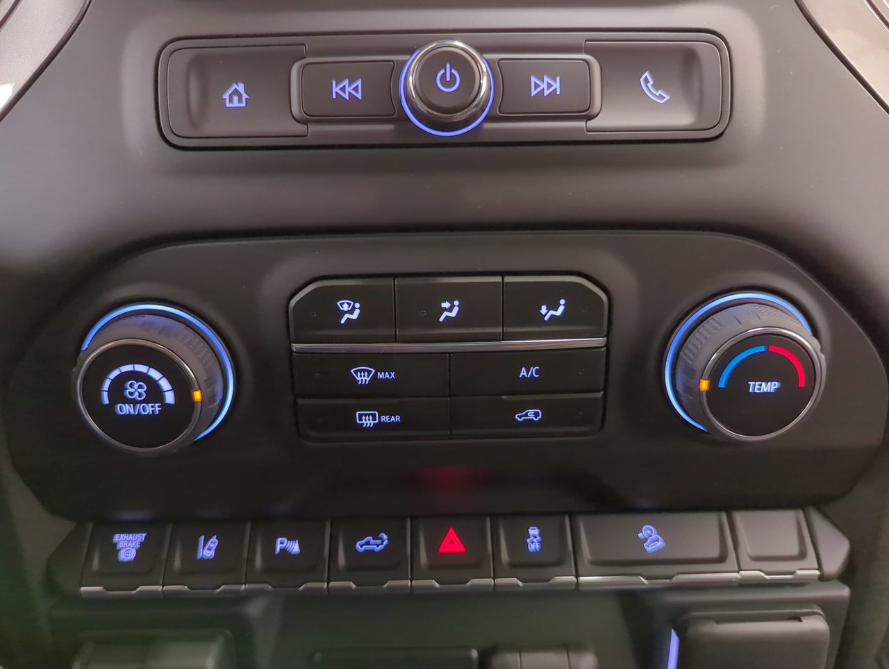 2025 Chevrolet Silverado 2500 HD CUSTOM-17