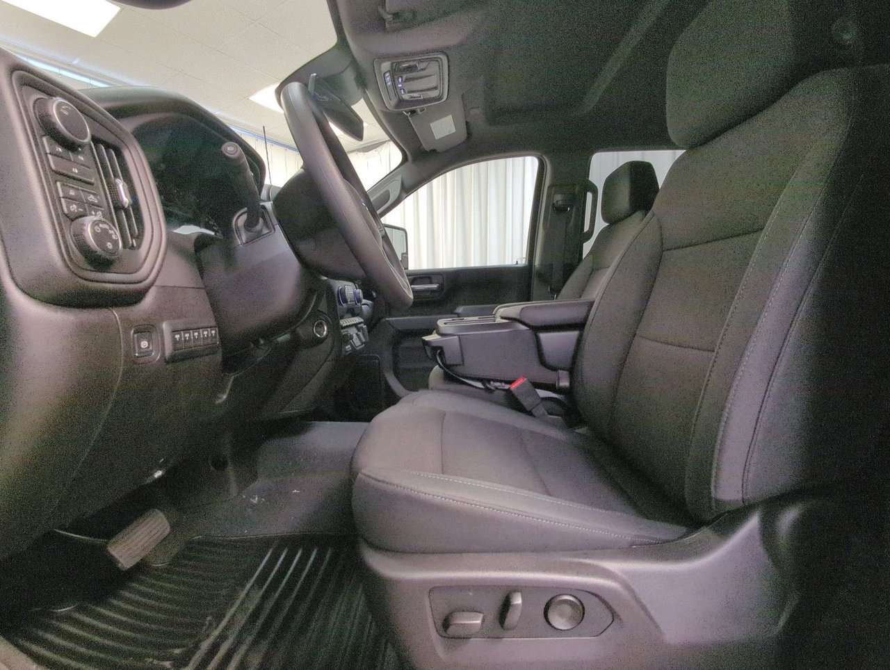 2025 Chevrolet Silverado 2500 HD CUSTOM-10