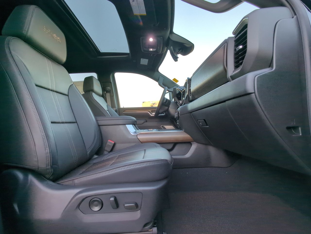 2026 Chevrolet Silverado 3500 HD HIGH COUNTRY DRW-24