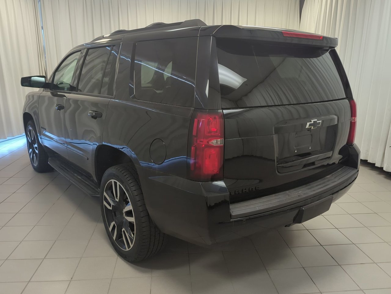 2019 Chevrolet Tahoe Premier-5