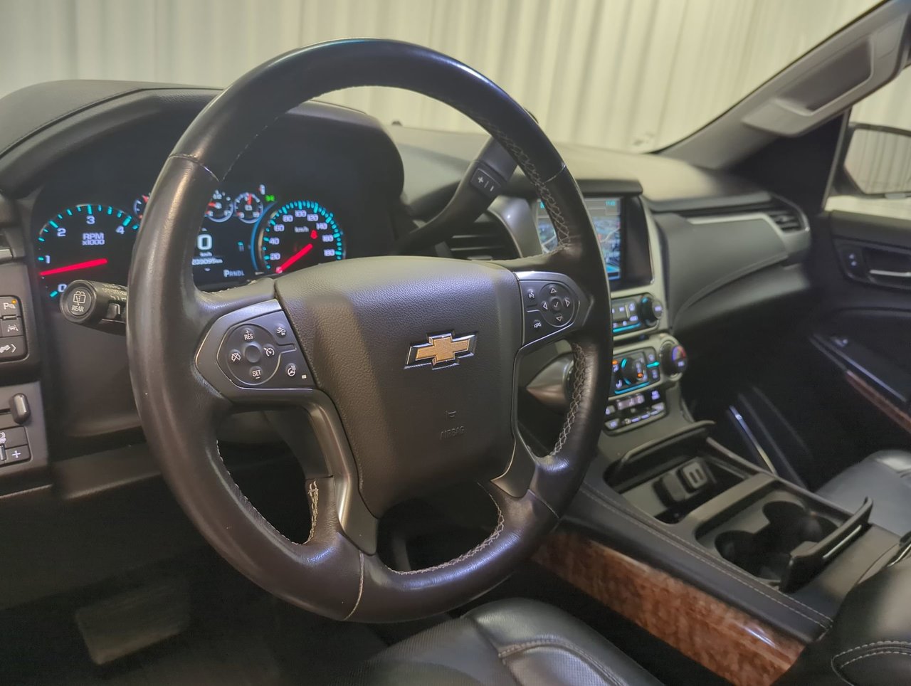 2019 Chevrolet Tahoe Premier-19