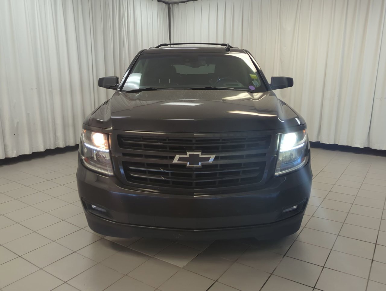 2019 Chevrolet Tahoe Premier-2