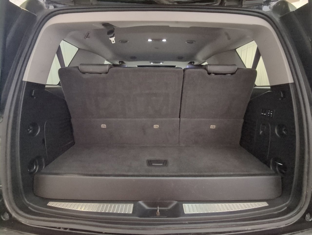 2019 Chevrolet Tahoe Premier-24