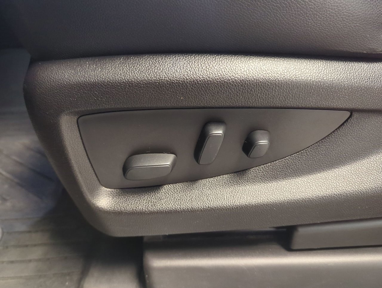 2019 Chevrolet Tahoe Premier-11