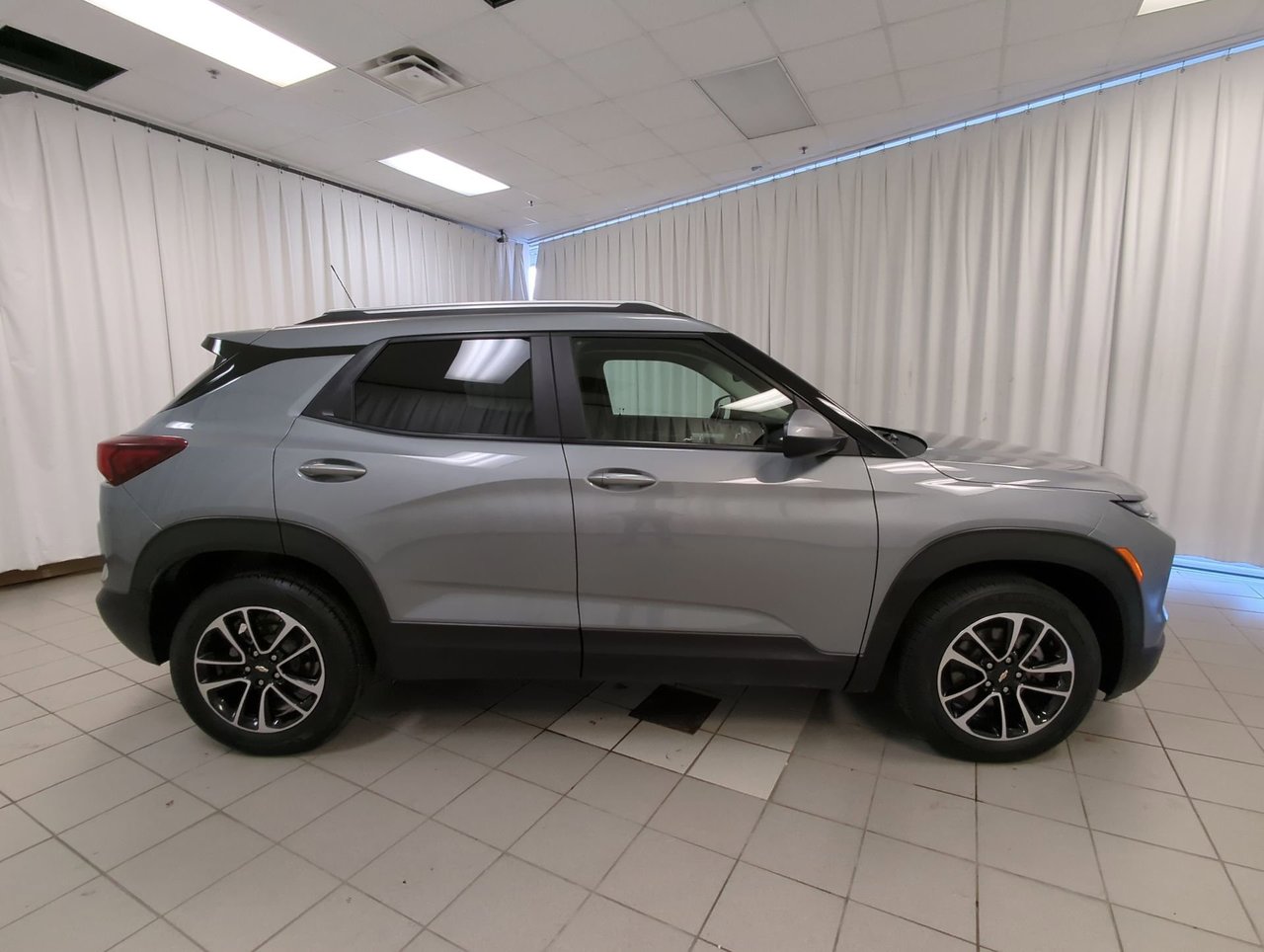 2024 Chevrolet Trailblazer LT-8