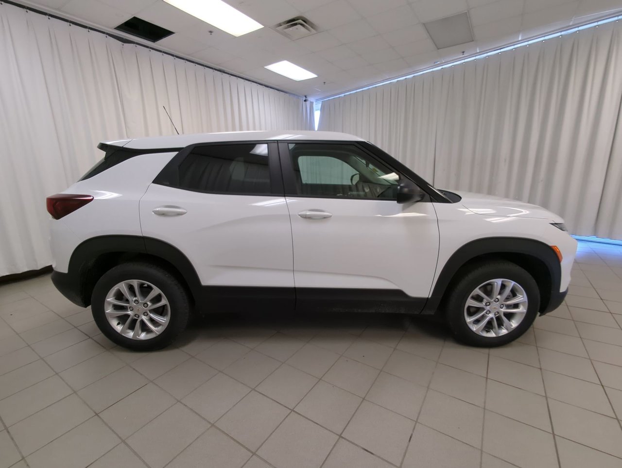 2026 Chevrolet Trailblazer LS-8