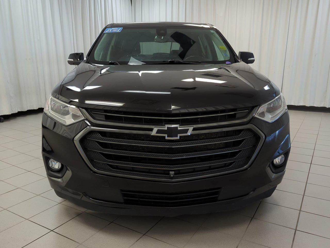 2021 Chevrolet Traverse Premier-2