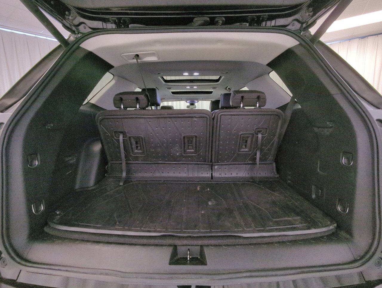 2021 Chevrolet Traverse Premier-24