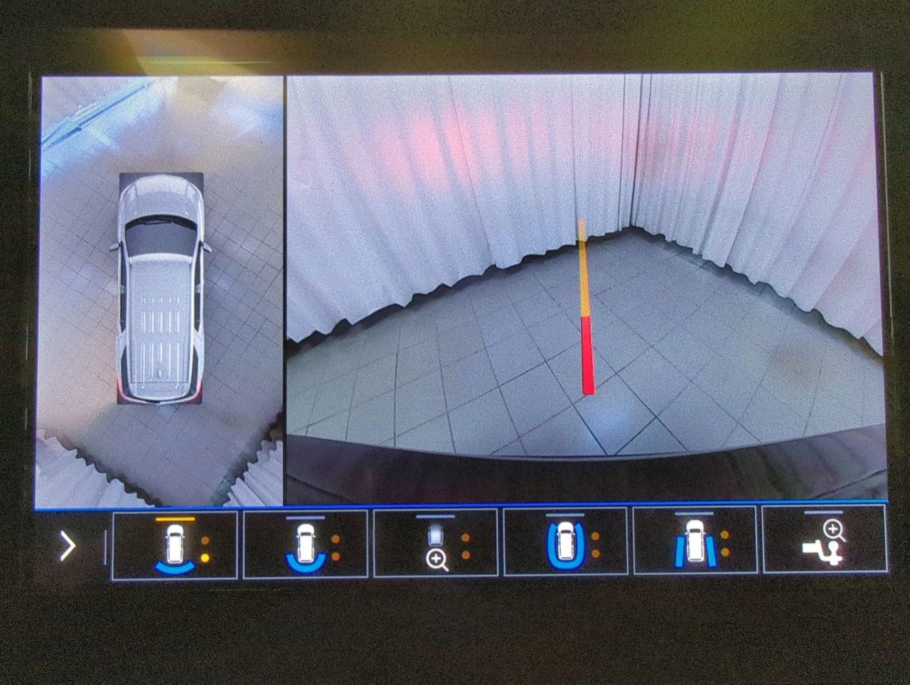 2021 Chevrolet Traverse Premier-16