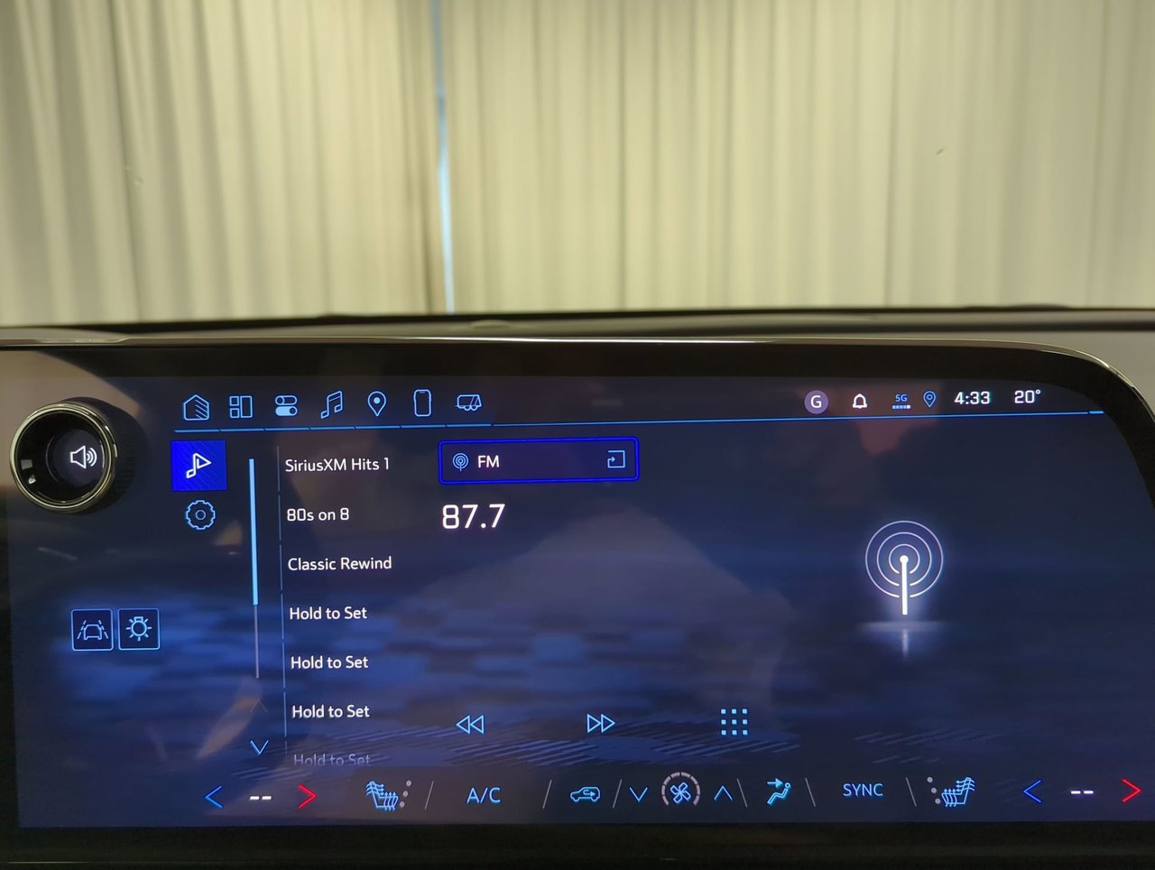 2025 Chevrolet Traverse LT-15