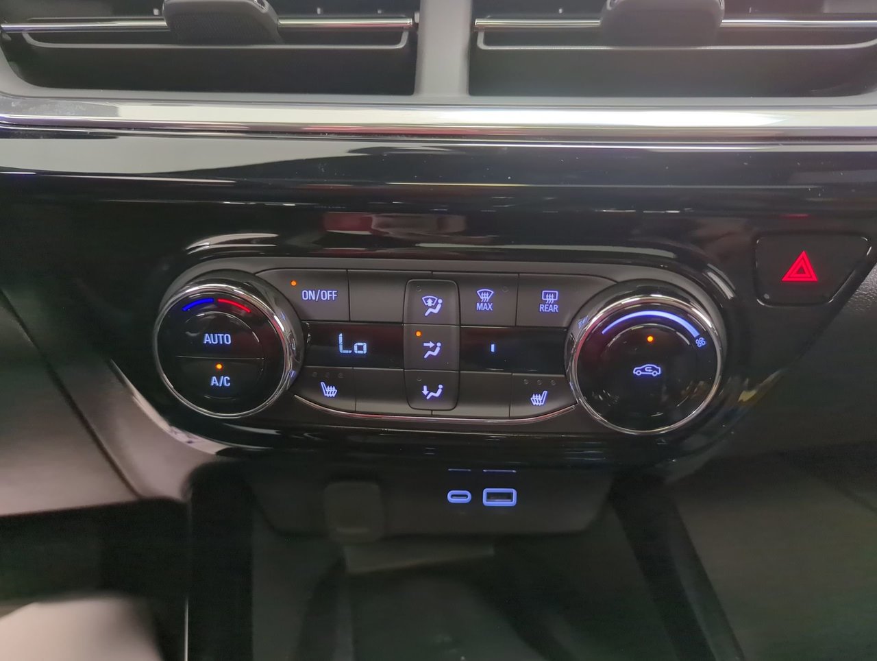 2025 Chevrolet Trax 2RS-17