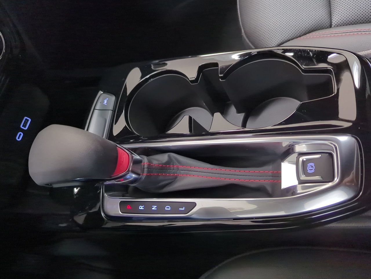 2025 Chevrolet Trax 2RS-18