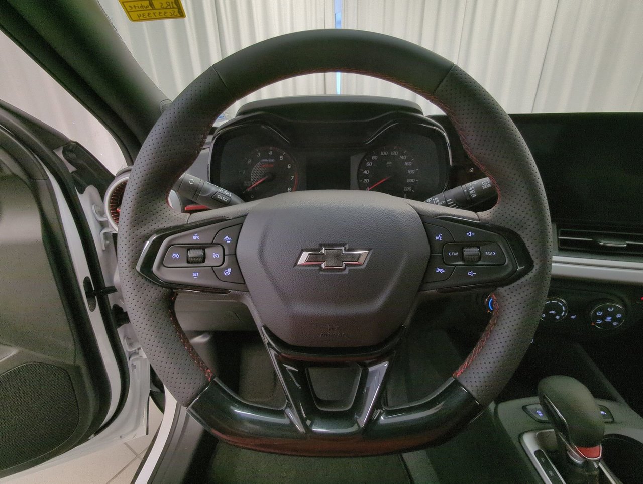 2025 Chevrolet Trax 1RS-13