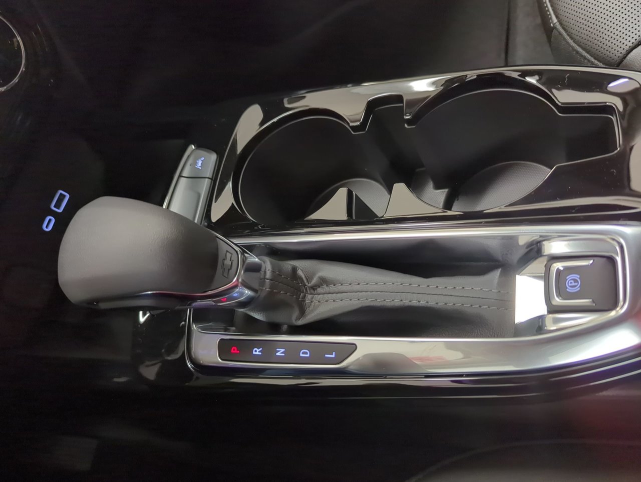 2025 Chevrolet Trax ACTIV-18