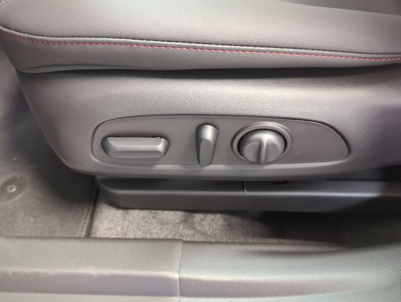 2025 Chevrolet Trax 2RS-11