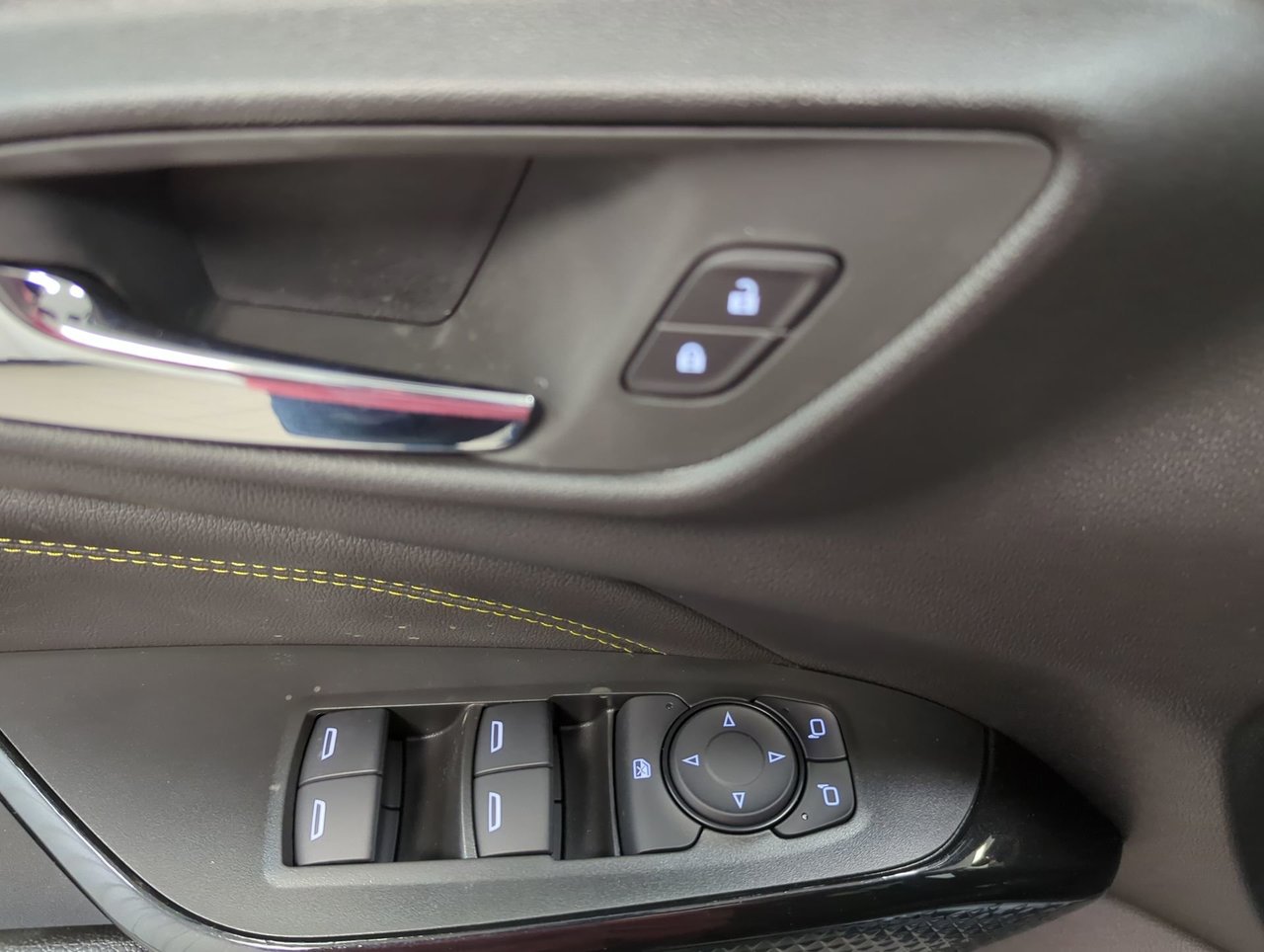 2025 Chevrolet Trax ACTIV-12