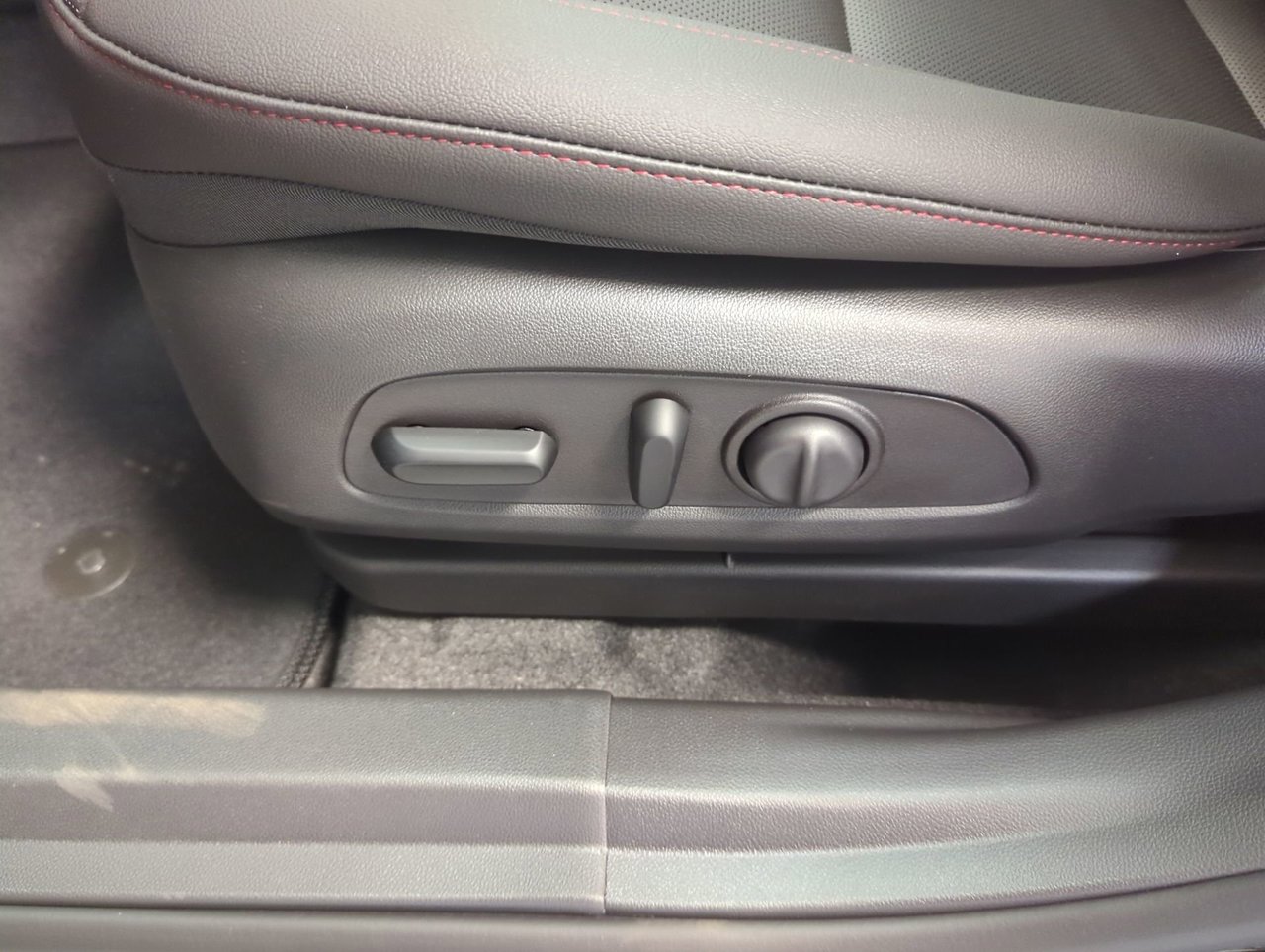 2025 Chevrolet Trax 2RS-11