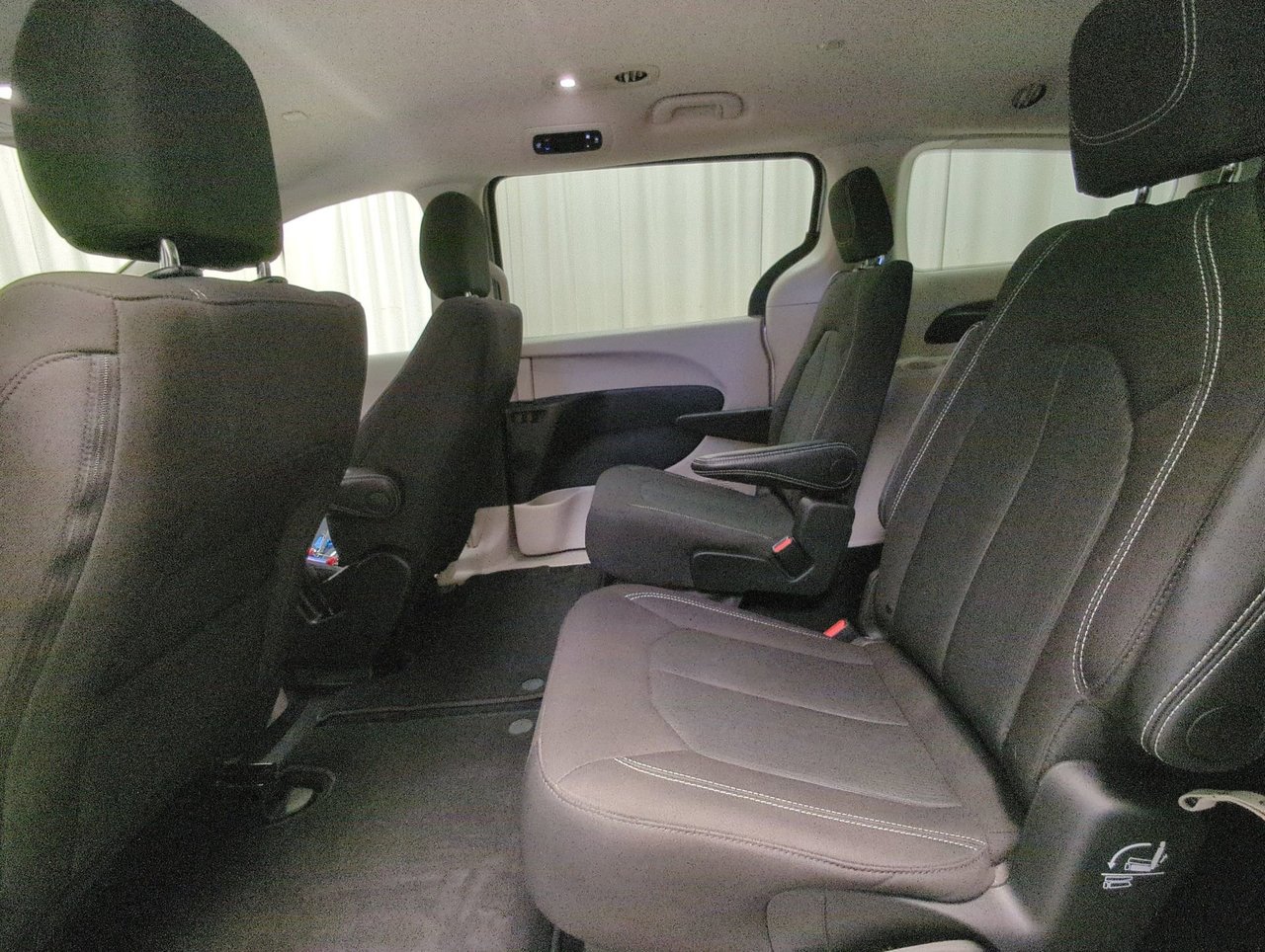 2024 Chrysler Grand Caravan SXT-21