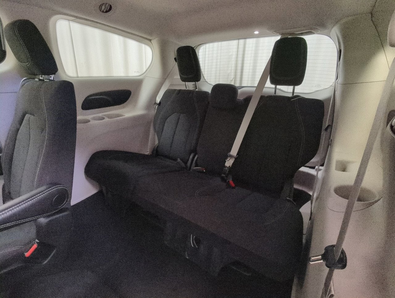 2024 Chrysler Grand Caravan SXT-22