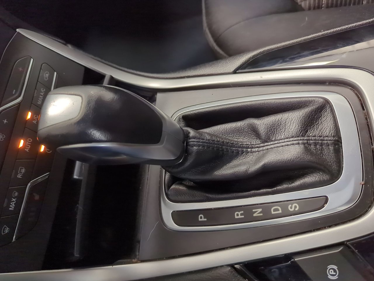 2016 Ford Edge SEL-19