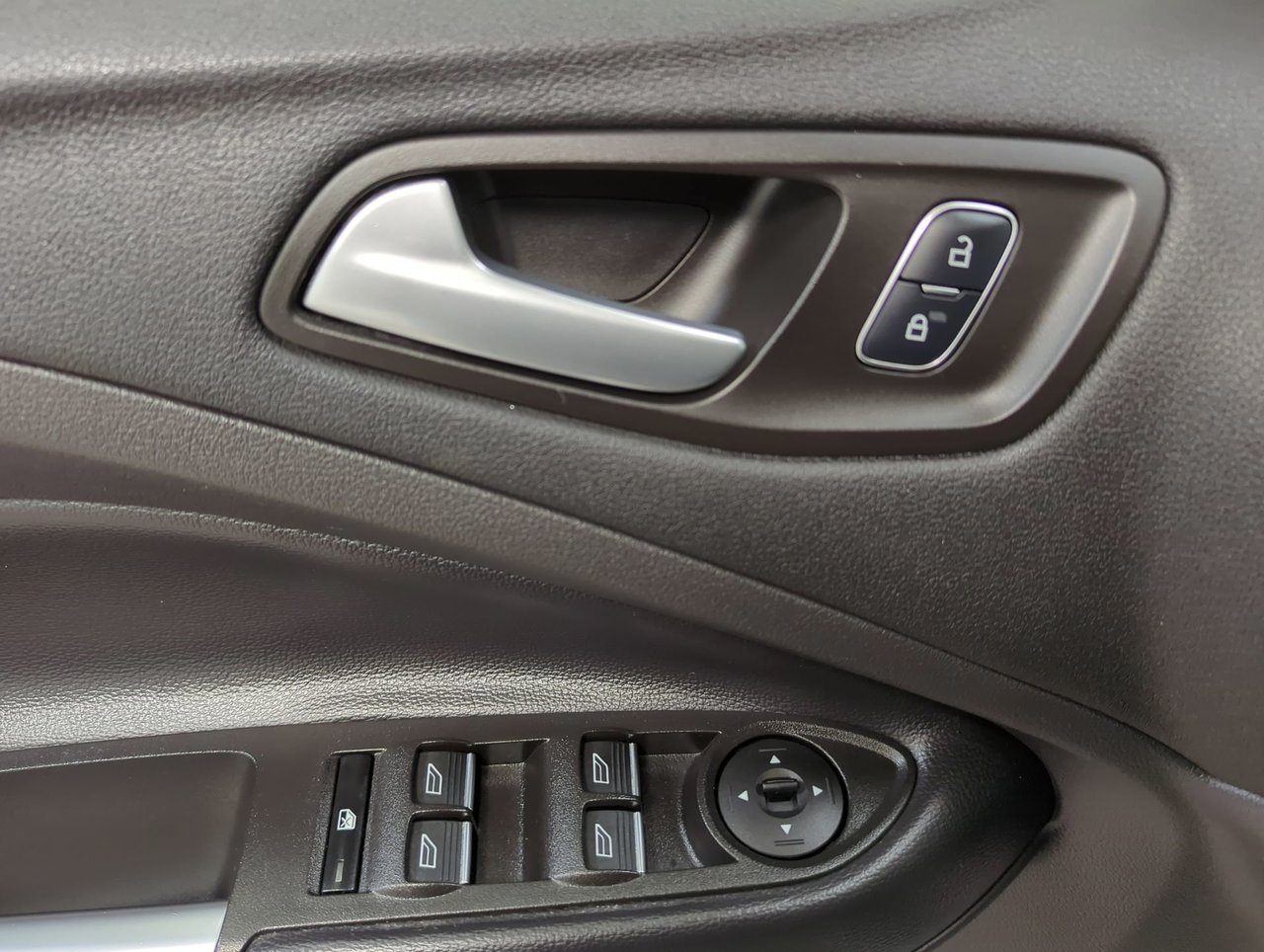 2017 Ford Escape SE-12