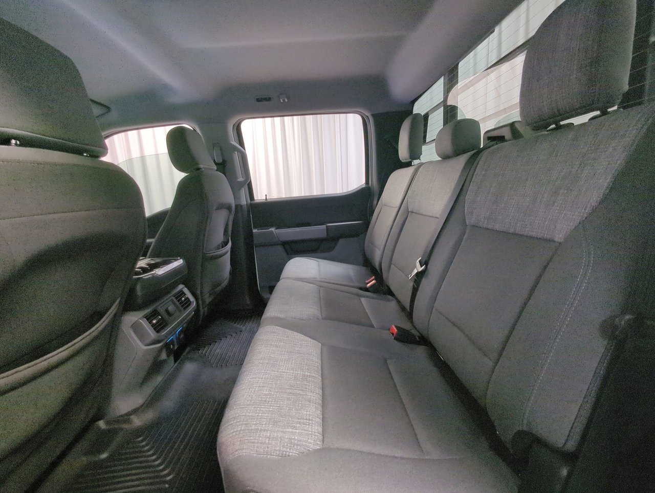 2023 Ford F-150 XLT-21