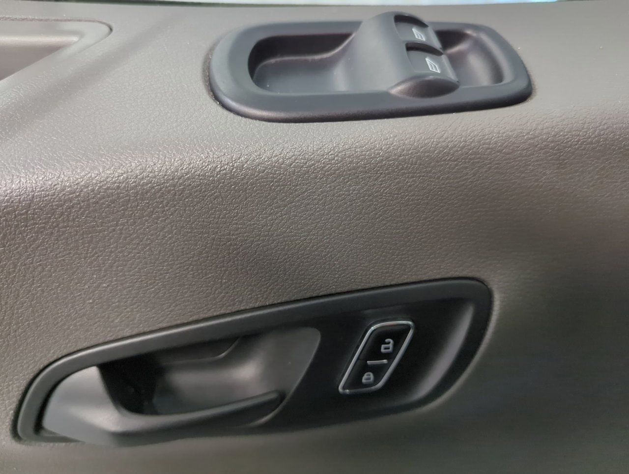 2023 Ford Transit Cargo Van BASE-12