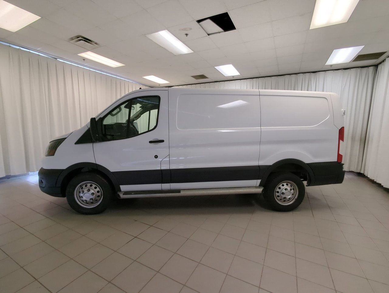 2023 Ford Transit Cargo Van BASE-4