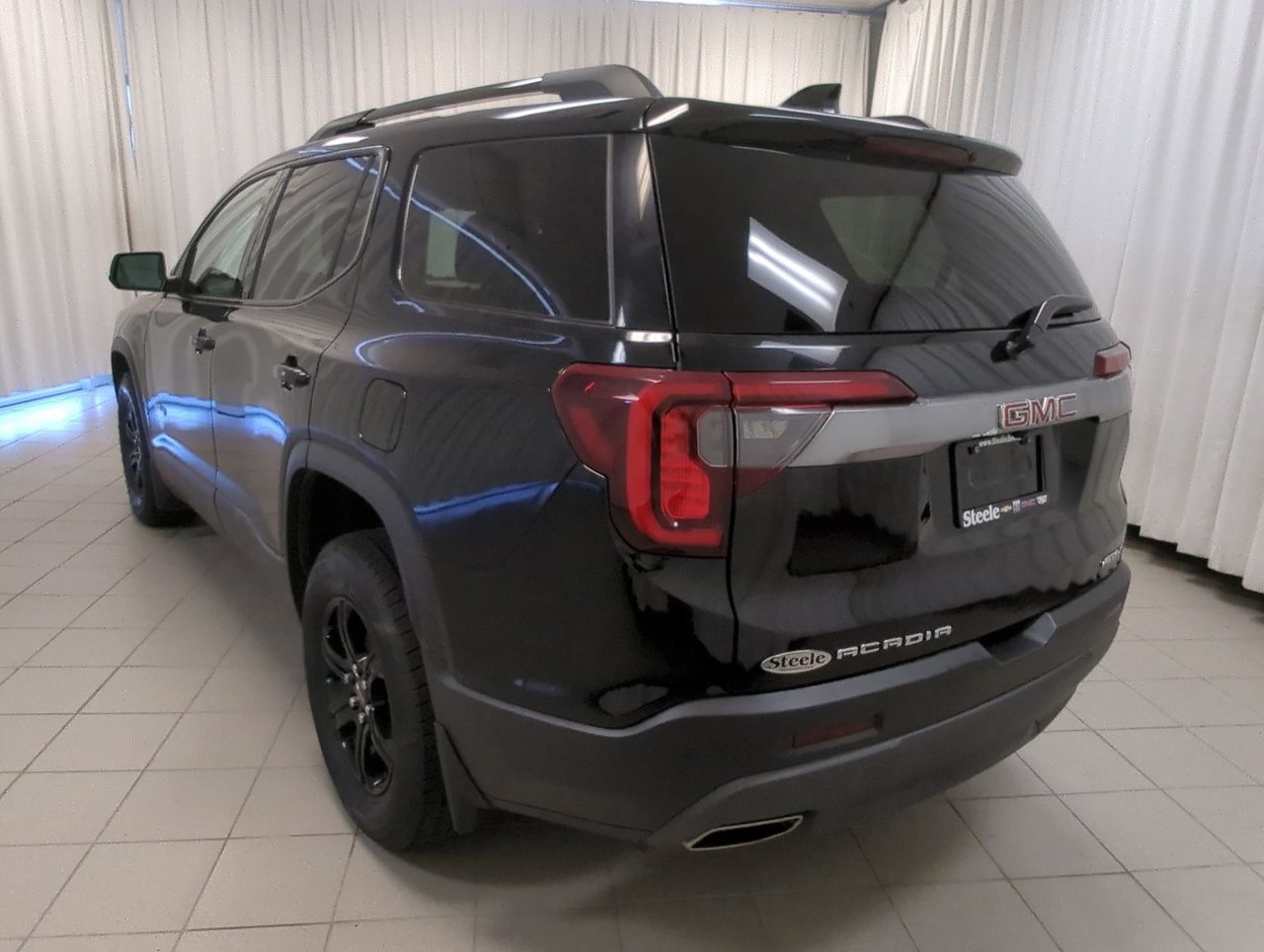 2022 GMC Acadia AT4-5