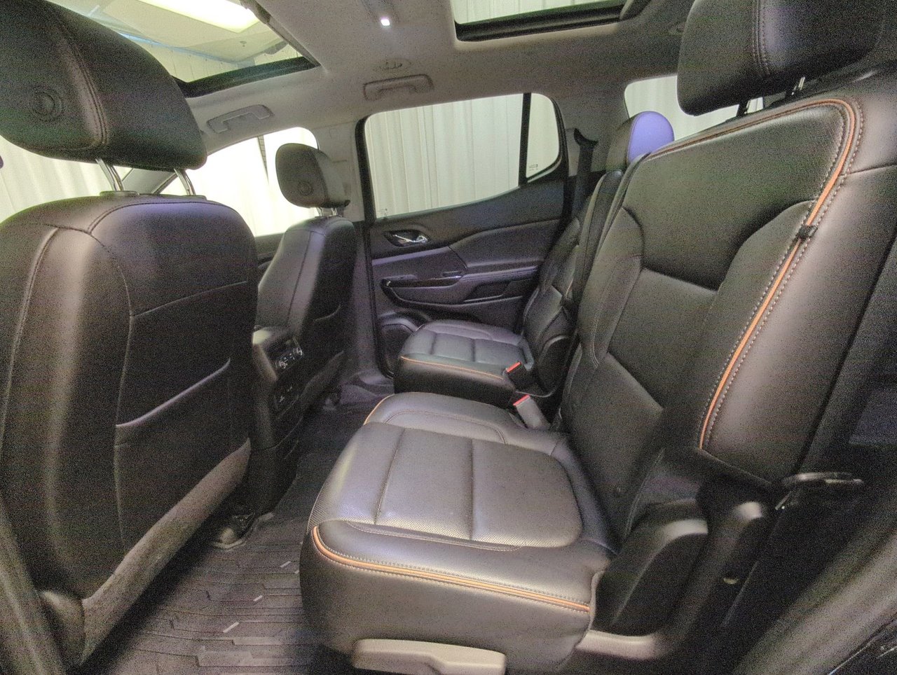 2022 GMC Acadia AT4-22