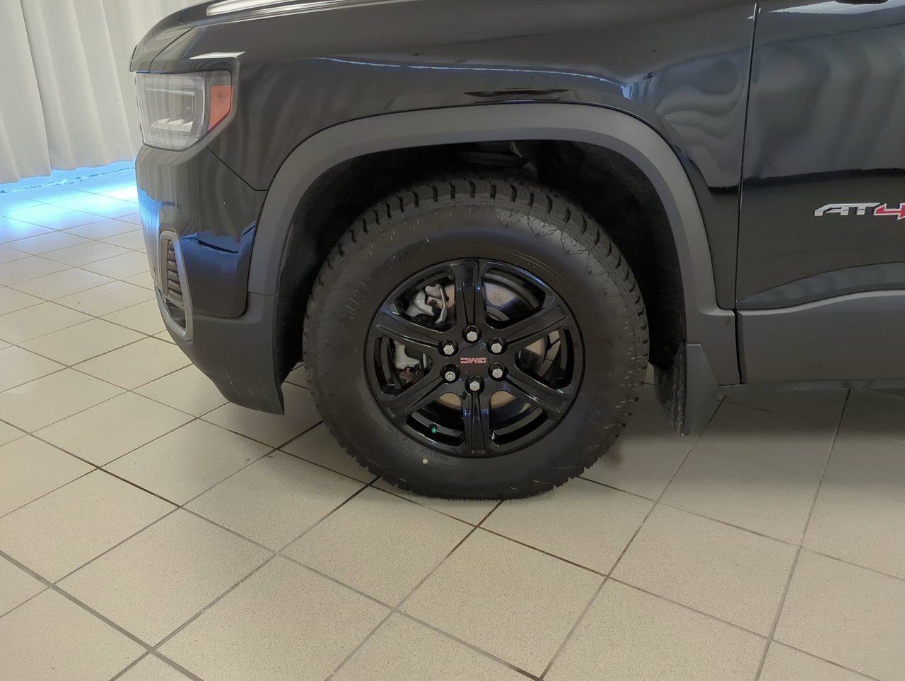 2022 GMC Acadia AT4-9